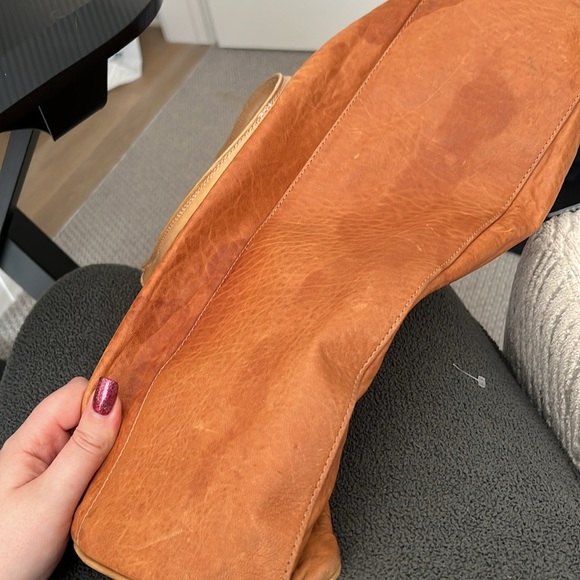 Vintage FENDI Du Jour tan  Leather Shoulder Bag - Picture 13 of 14